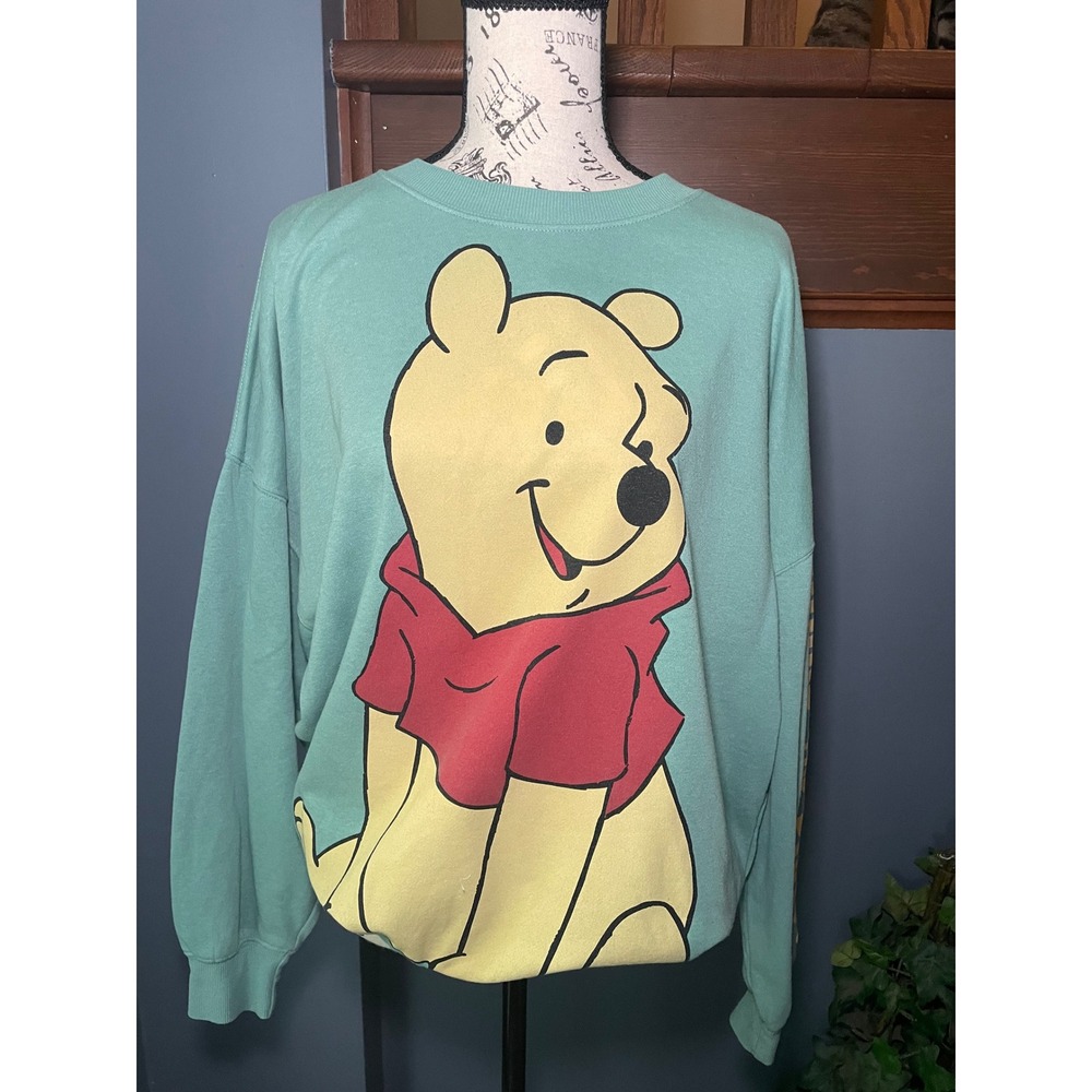 Disney‎ Winnie the Pooh Graphic Crewneck Sweatshirt Sage Green Small
